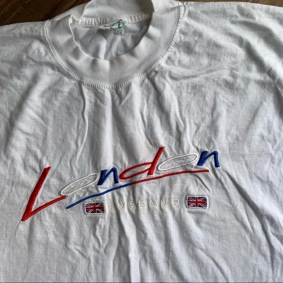 Vintage y2k 90s London Spell Out Graphic t-shirt size L - Picture 2 of 7